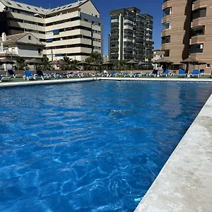 ático Con Piscina Privada E Impresionantes Vistas Al Mar En Apartamento